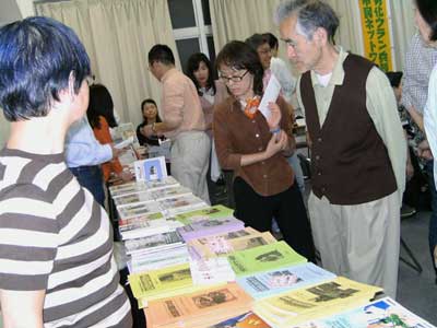 講演会場の東京学院の JPG