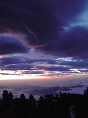 富士山に初登頂のJPG