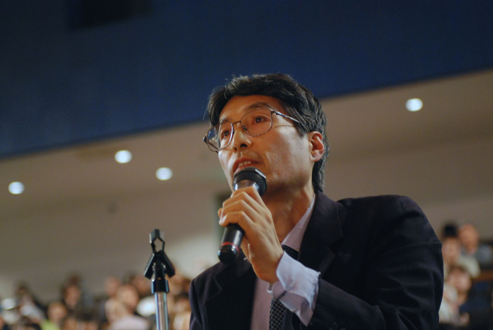 熱心な参加者（質疑応答は本当に熱気に溢れていました）