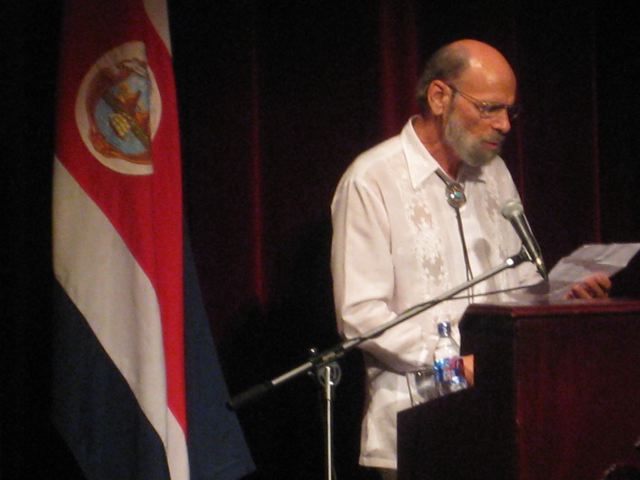 コミュニケを読むソウル